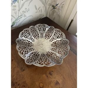 Vintage International Silver Co Lovelace 3 Footed Dish EPNS #1425 6”